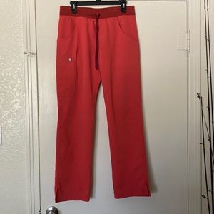 Small tall Clay kade cargo FIGS scrub pant